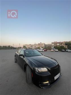کرایسلەر 300